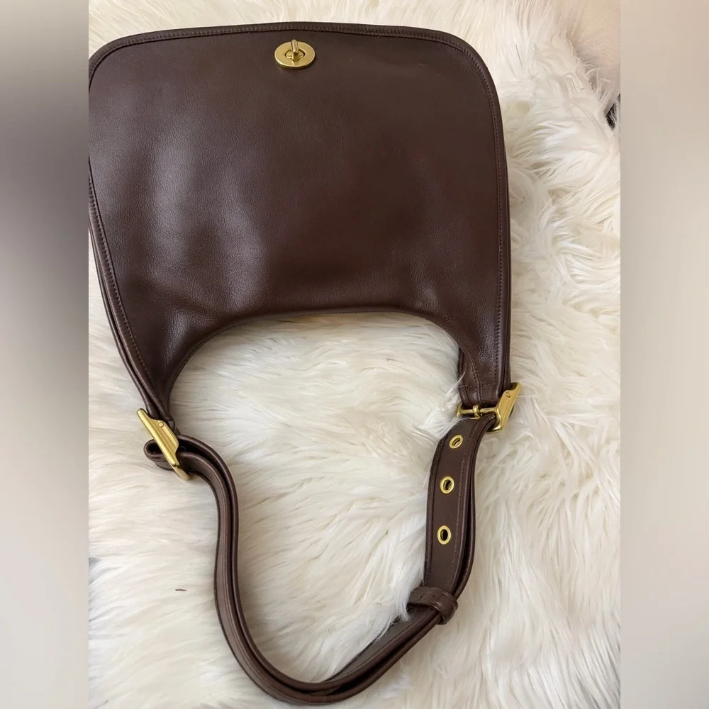 Vintage Coach #9718 Elegant Brown Leather Men's Bag